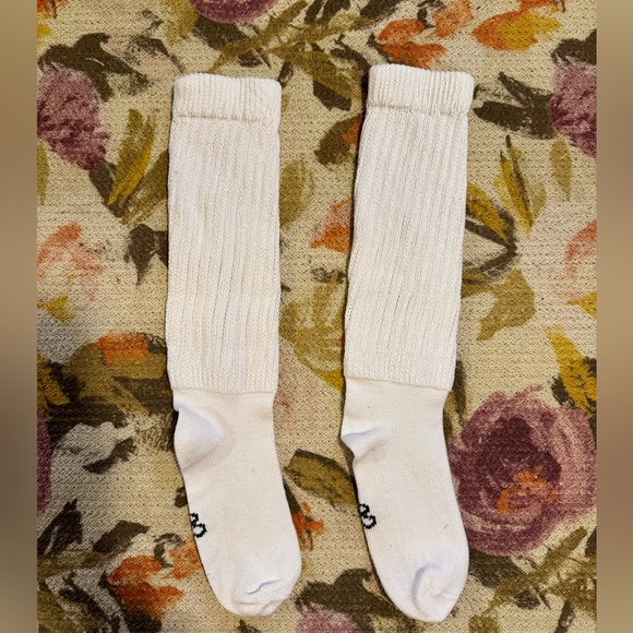 Sunday Best Scrunch Crew Socks - Picture 3 of 3